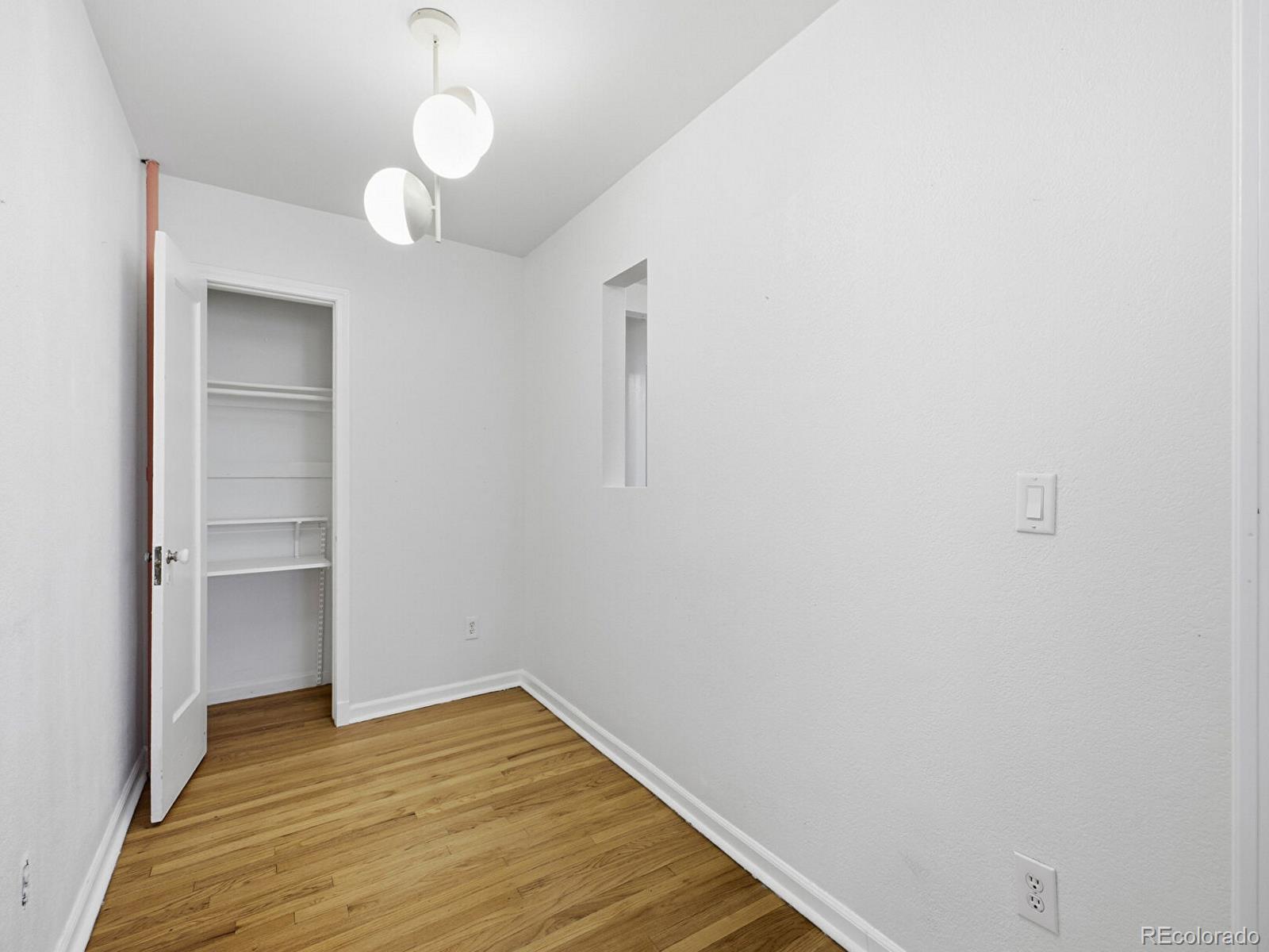 MLS Image #5 for 1528 n emerson street 2,denver, Colorado