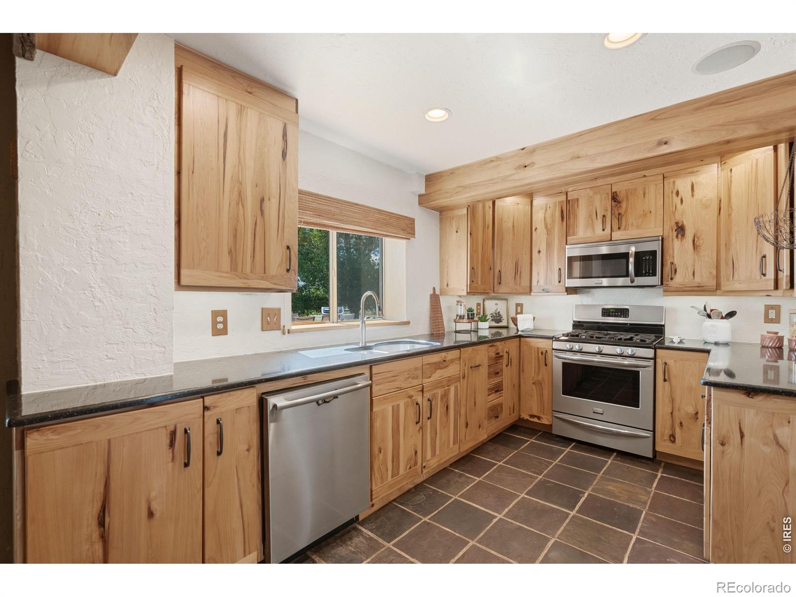 MLS Image #6 for 54  rist view road,bellvue, Colorado