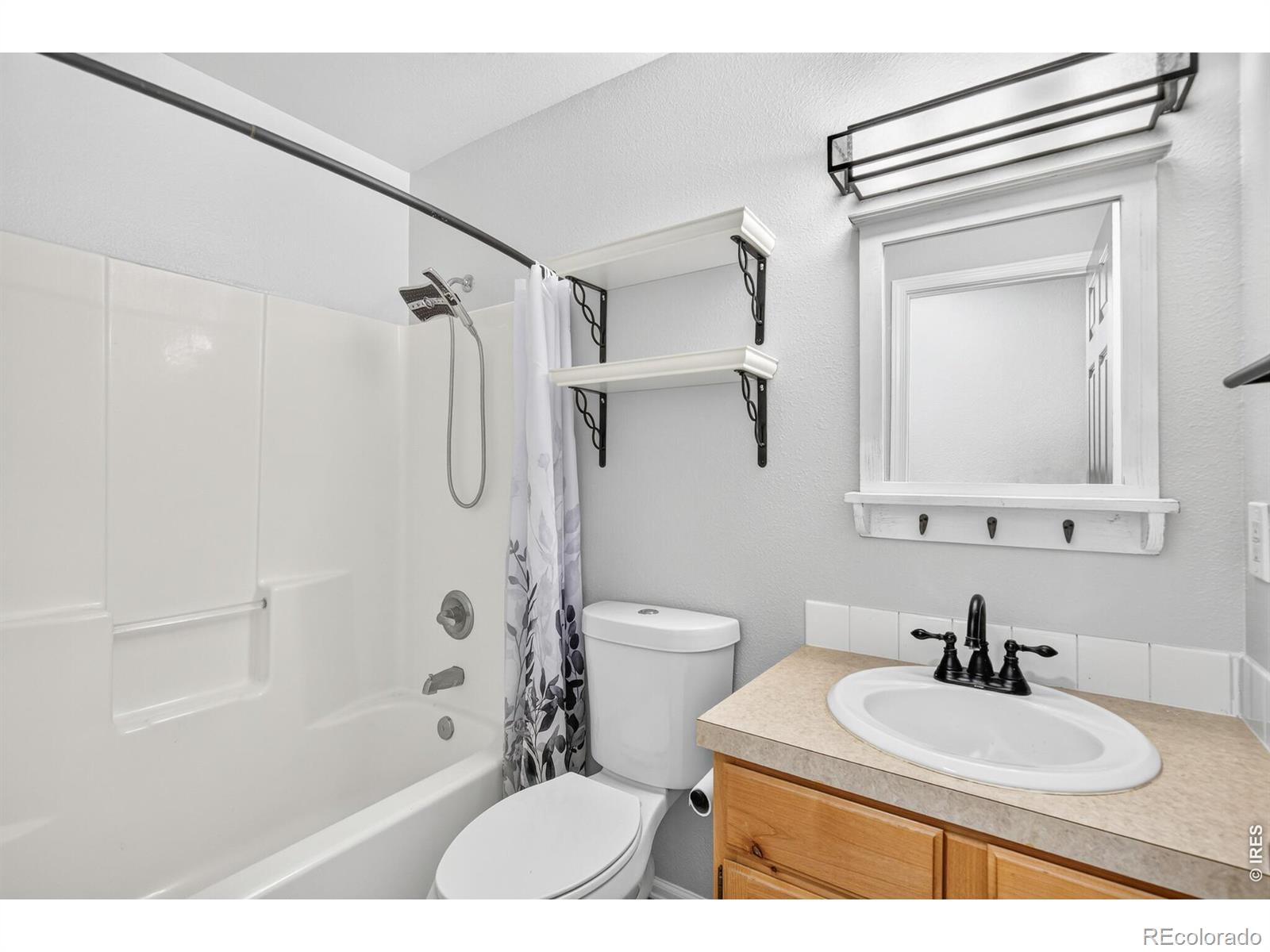MLS Image #11 for 408  suzann street,wiggins, Colorado