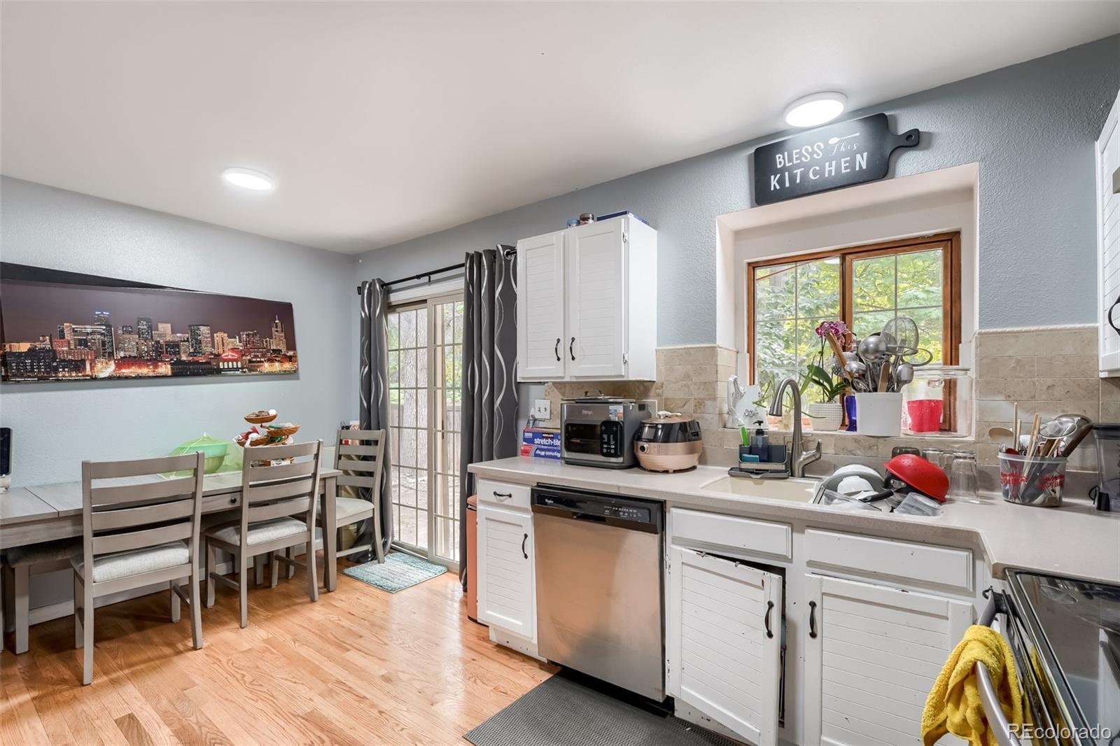 MLS Image #5 for 2375 s harlan street,denver, Colorado