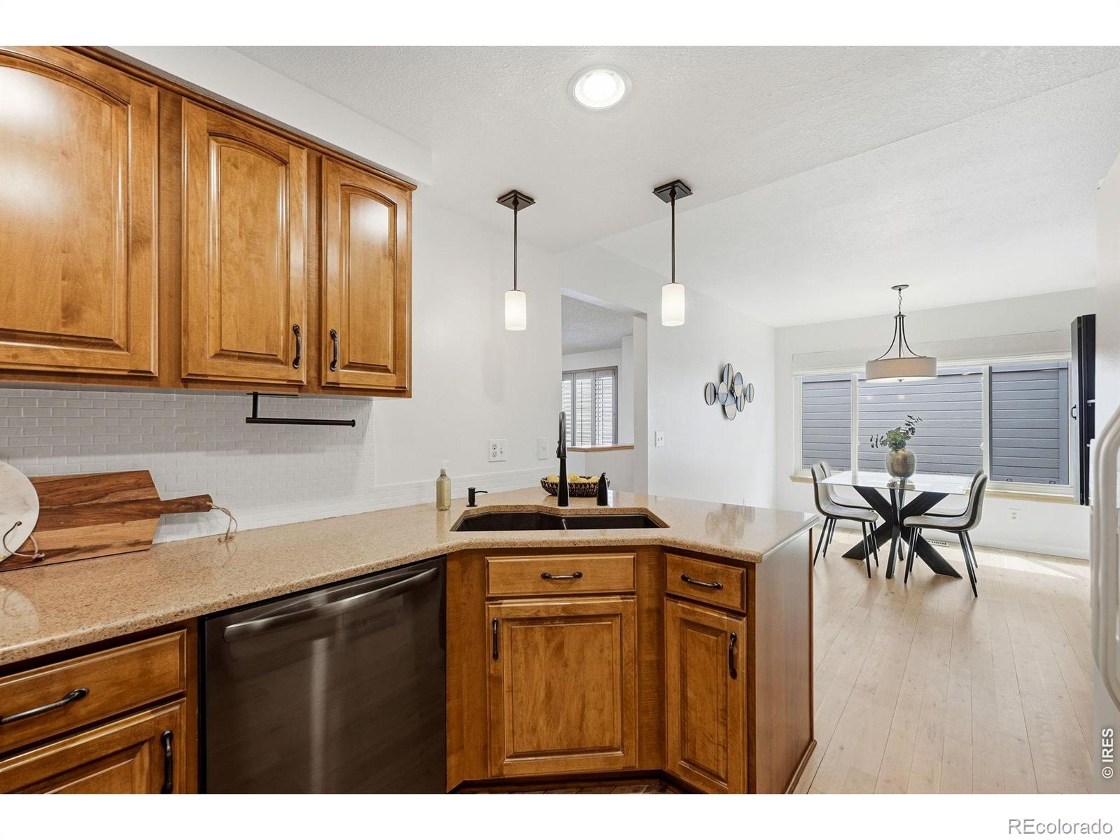 MLS Image #13 for 2212 s nome court,aurora, Colorado