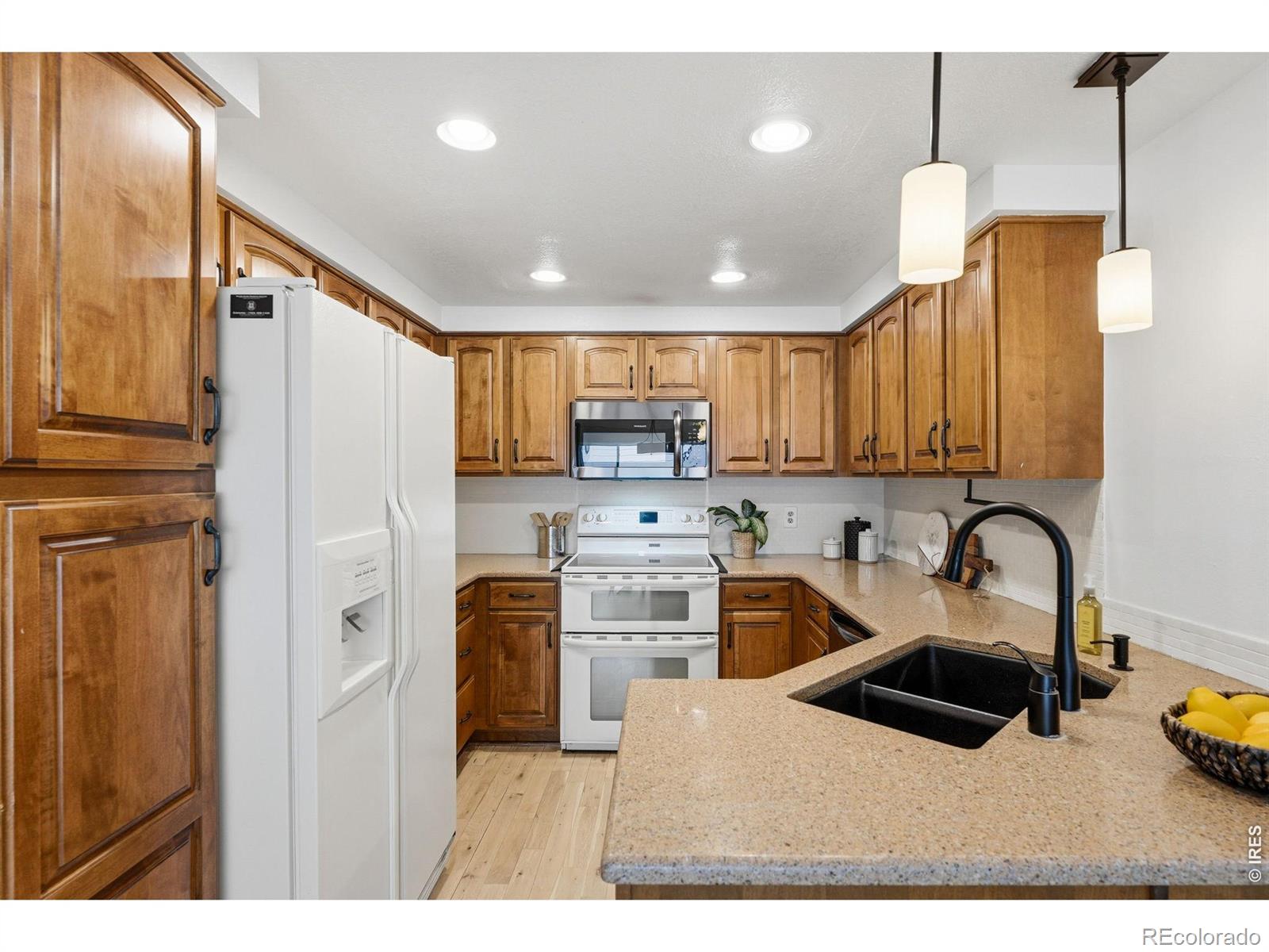 MLS Image #15 for 2212 s nome court,aurora, Colorado