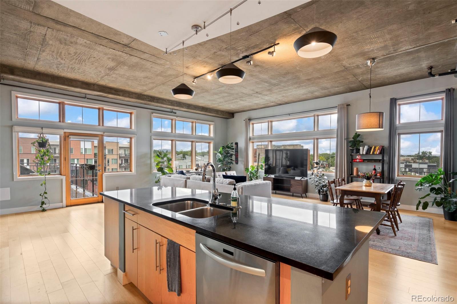MLS Image #6 for 1925 w 32nd avenue 504,denver, Colorado