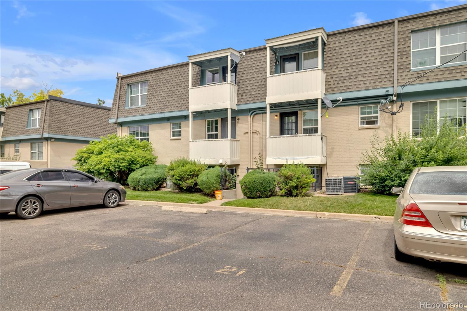 MLS Image #22 for 9320 e girard avenue,denver, Colorado