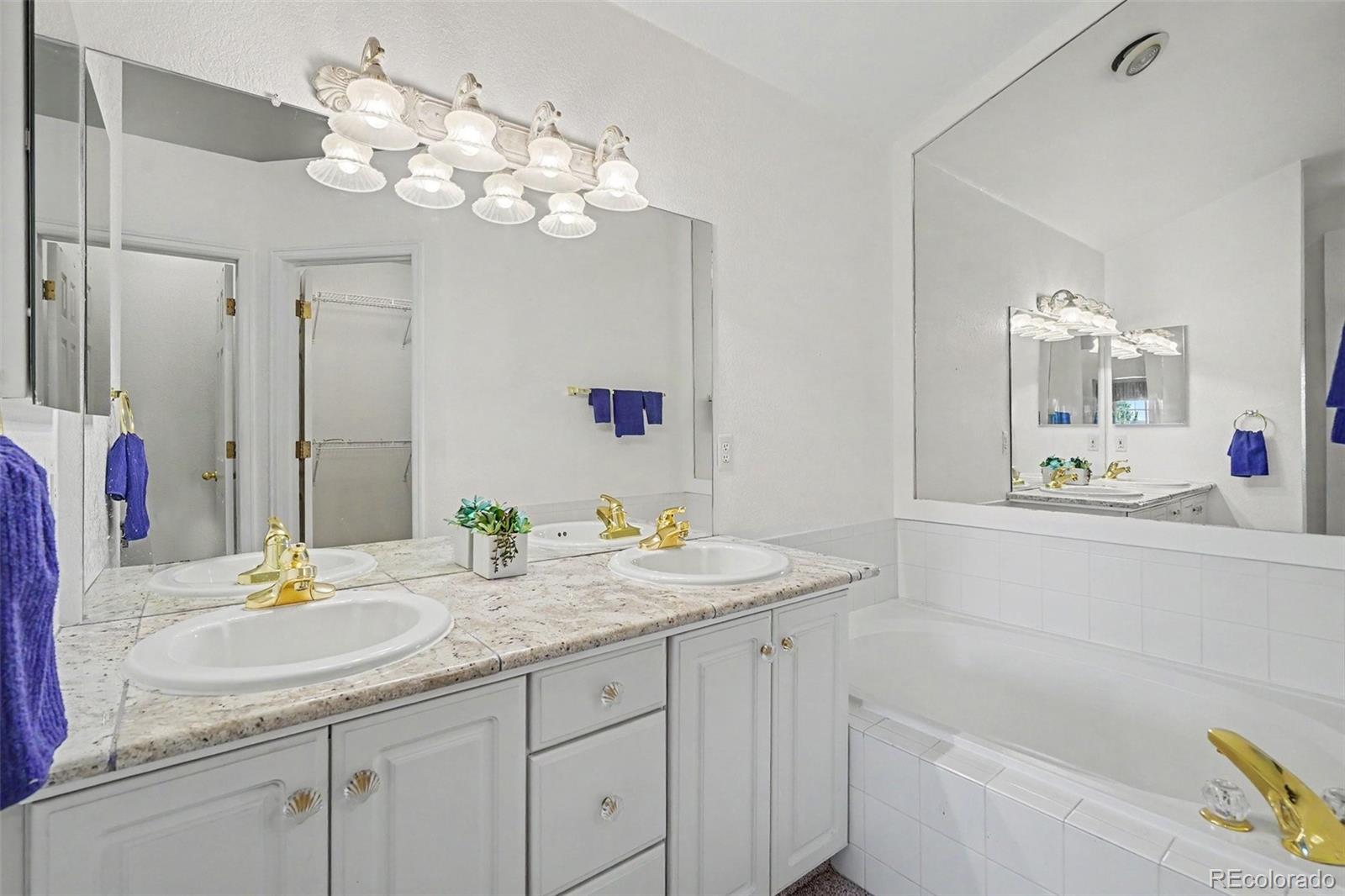 MLS Image #21 for 9741 e hawaii place,denver, Colorado