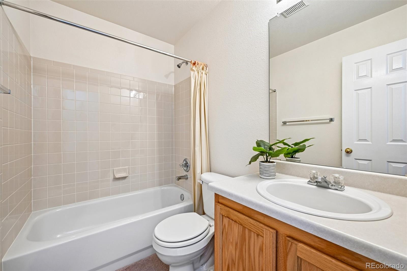 MLS Image #10 for 2531  cove creek court,littleton, Colorado