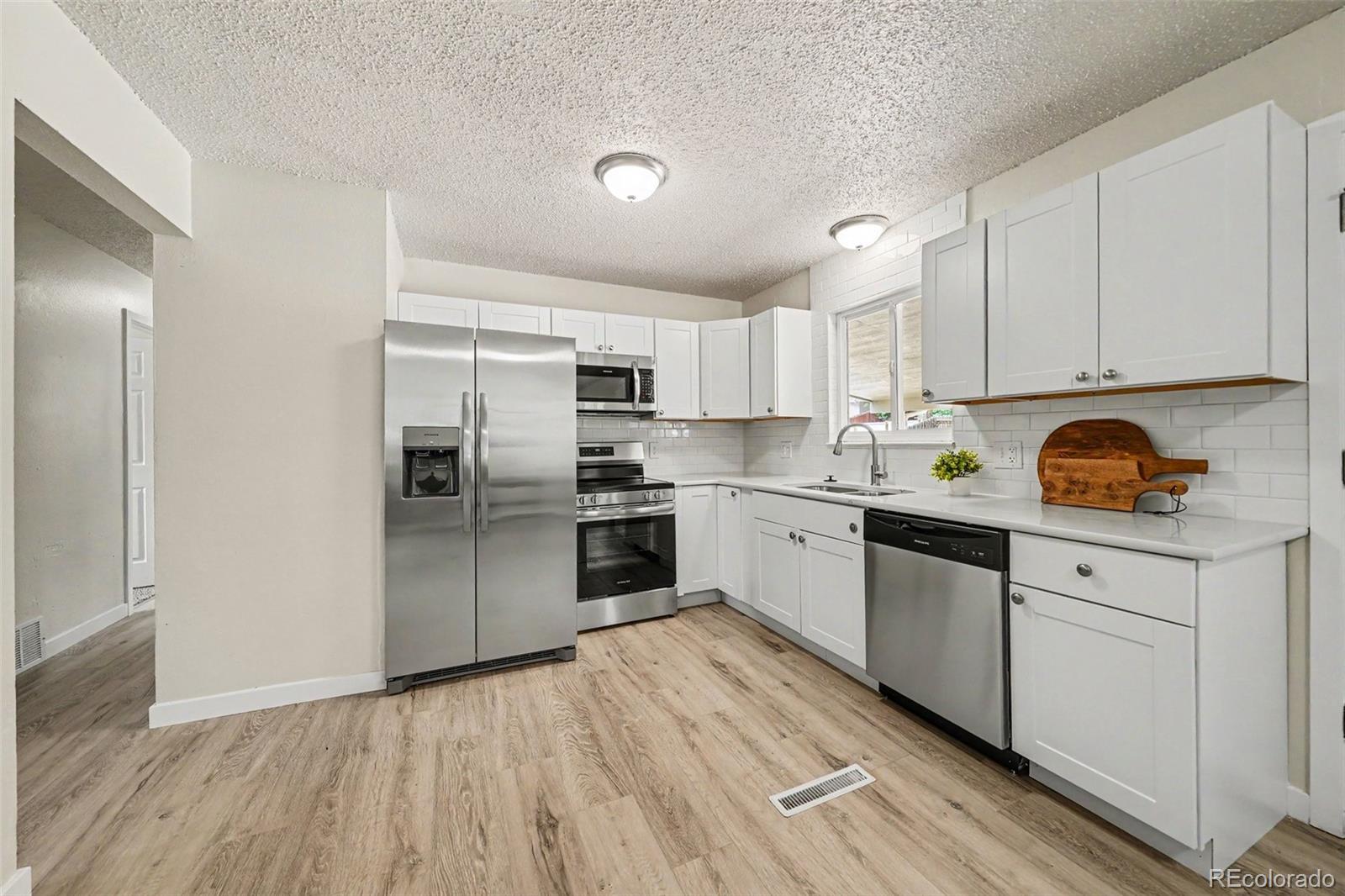 MLS Image #10 for 2122  doniphan drive,colorado springs, Colorado