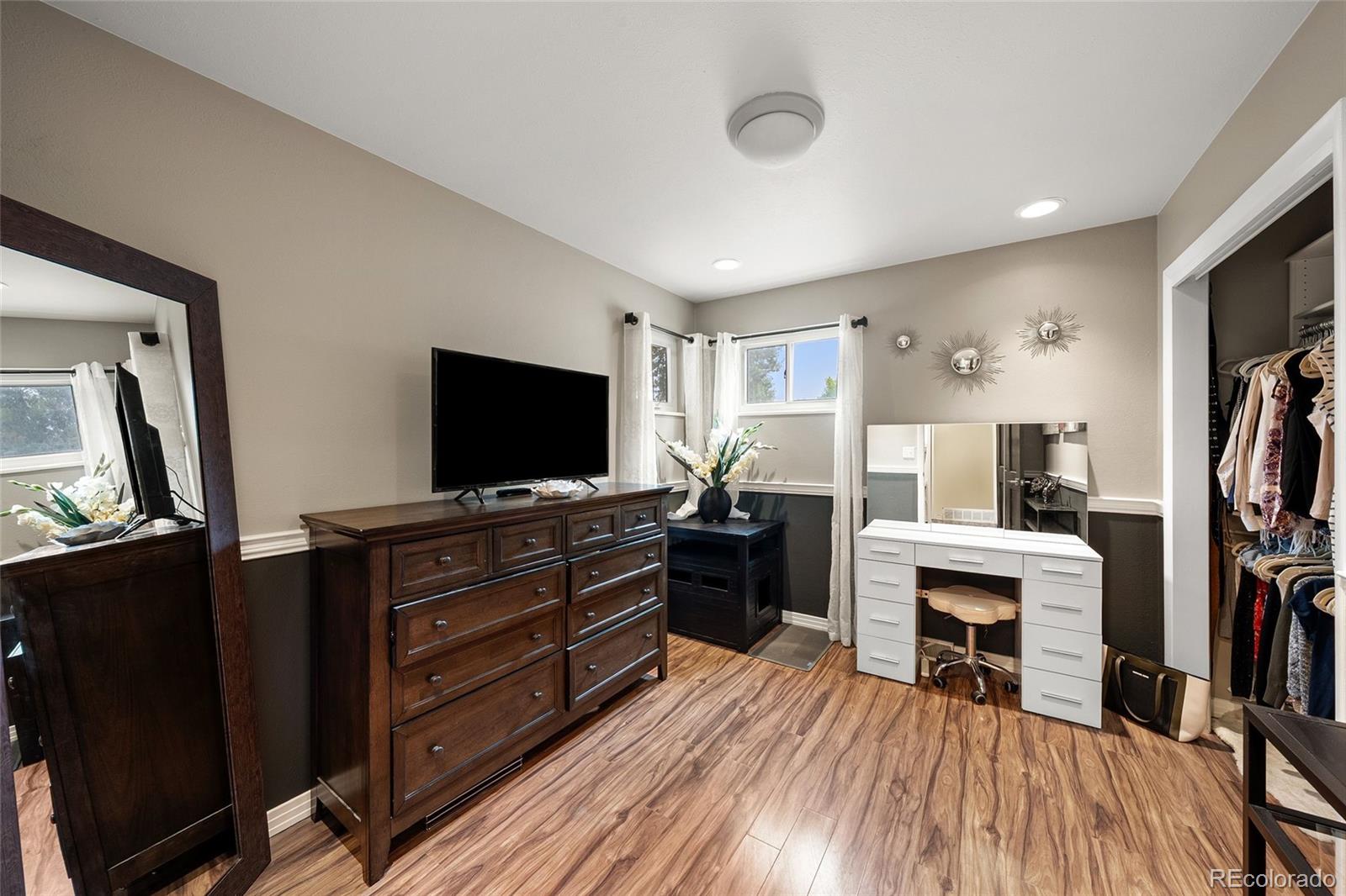 MLS Image #15 for 341 s krameria street,denver, Colorado