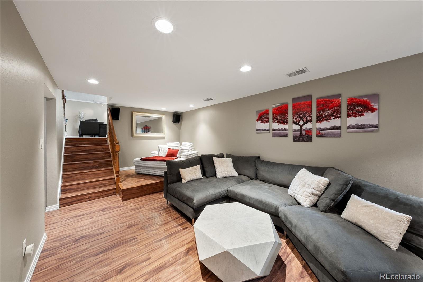 MLS Image #23 for 341 s krameria street,denver, Colorado
