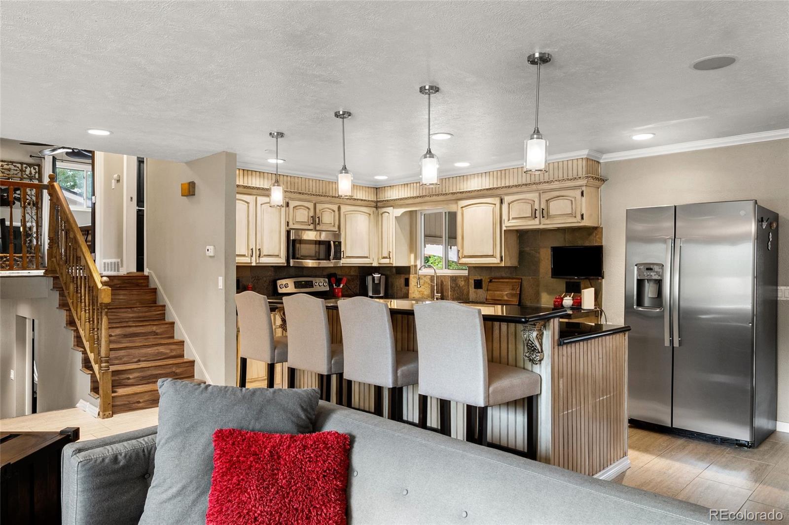 MLS Image #8 for 341 s krameria street,denver, Colorado