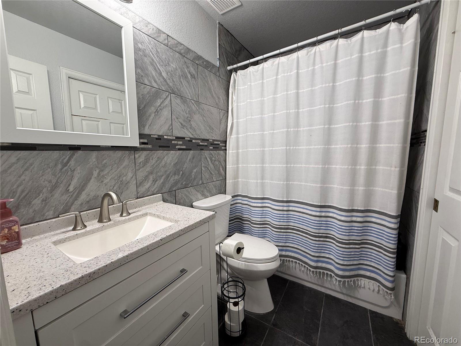 MLS Image #10 for 12272 e burlington place,denver, Colorado