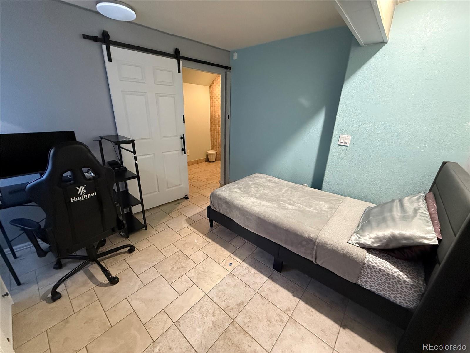 MLS Image #13 for 12272 e burlington place,denver, Colorado