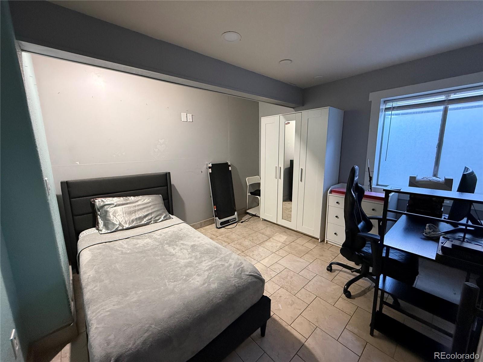 MLS Image #14 for 12272 e burlington place,denver, Colorado
