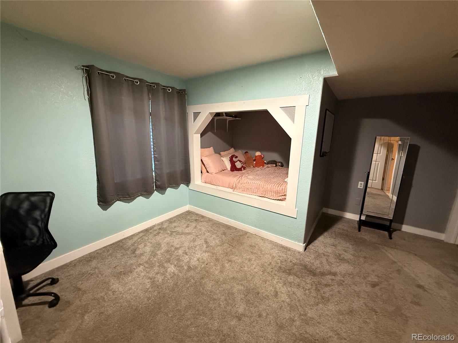 MLS Image #18 for 12272 e burlington place,denver, Colorado