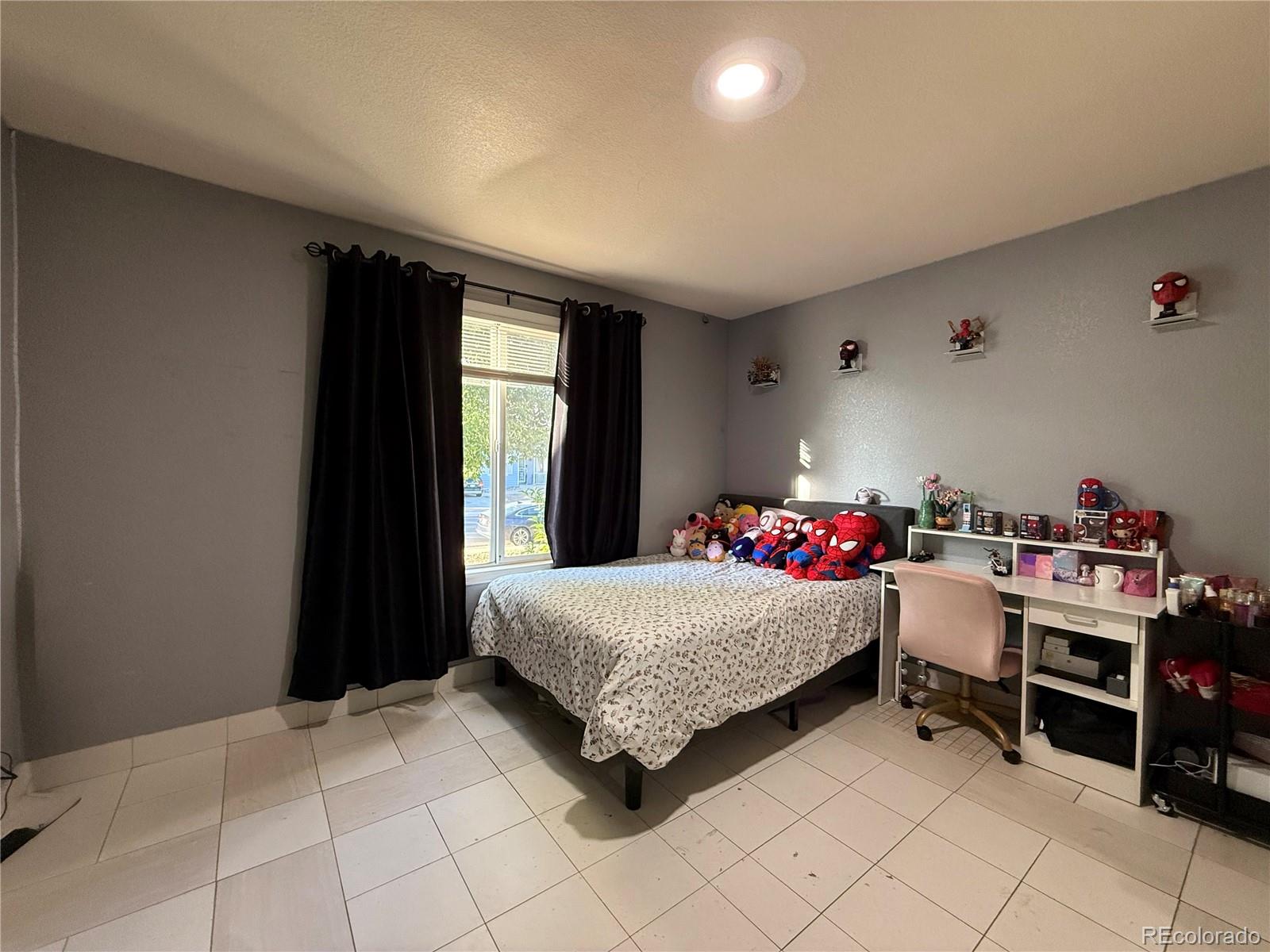 MLS Image #9 for 12272 e burlington place,denver, Colorado