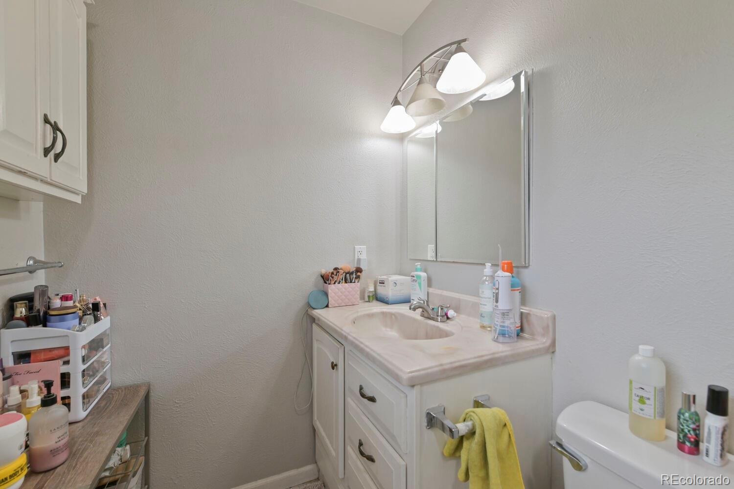 MLS Image #15 for 19093 e bates avenue,aurora, Colorado