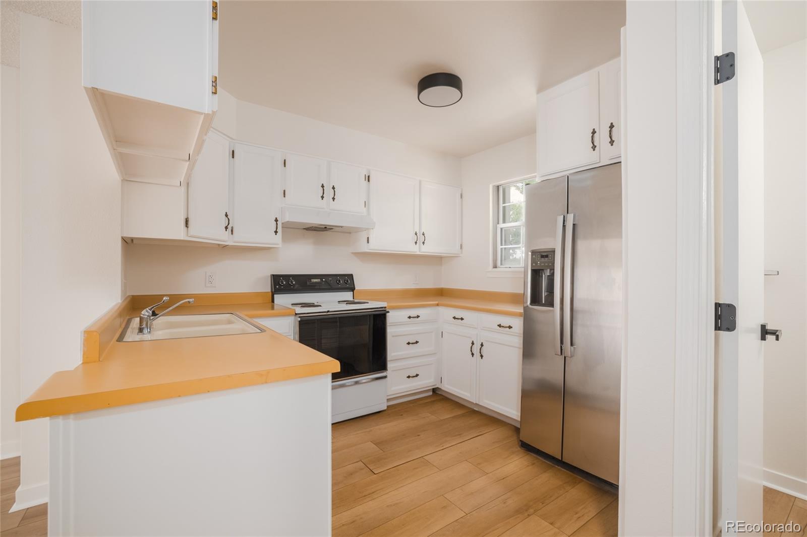 MLS Image #10 for 1811 s quebec way 99,denver, Colorado
