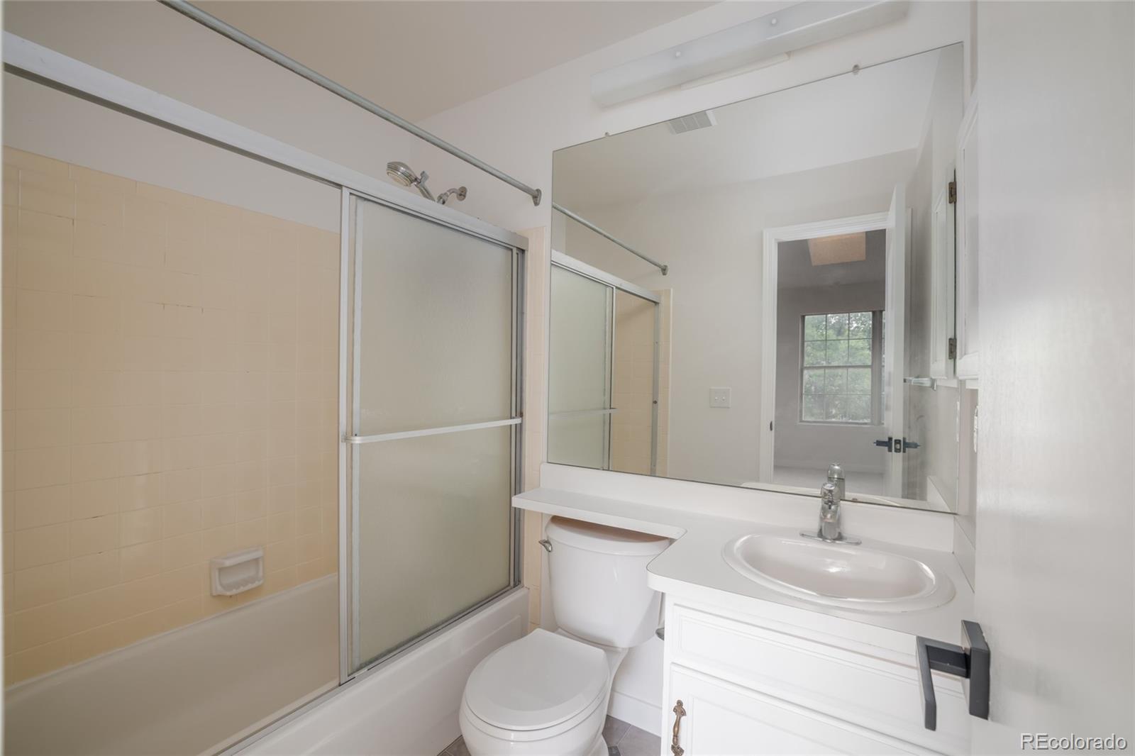 MLS Image #16 for 1811 s quebec way 99,denver, Colorado