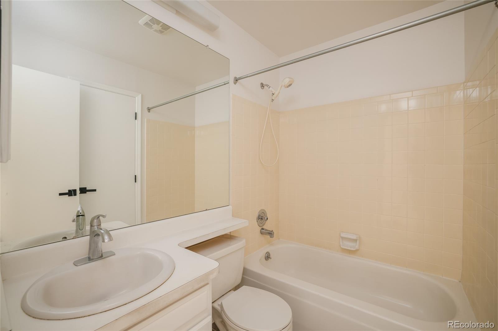 MLS Image #20 for 1811 s quebec way 99,denver, Colorado
