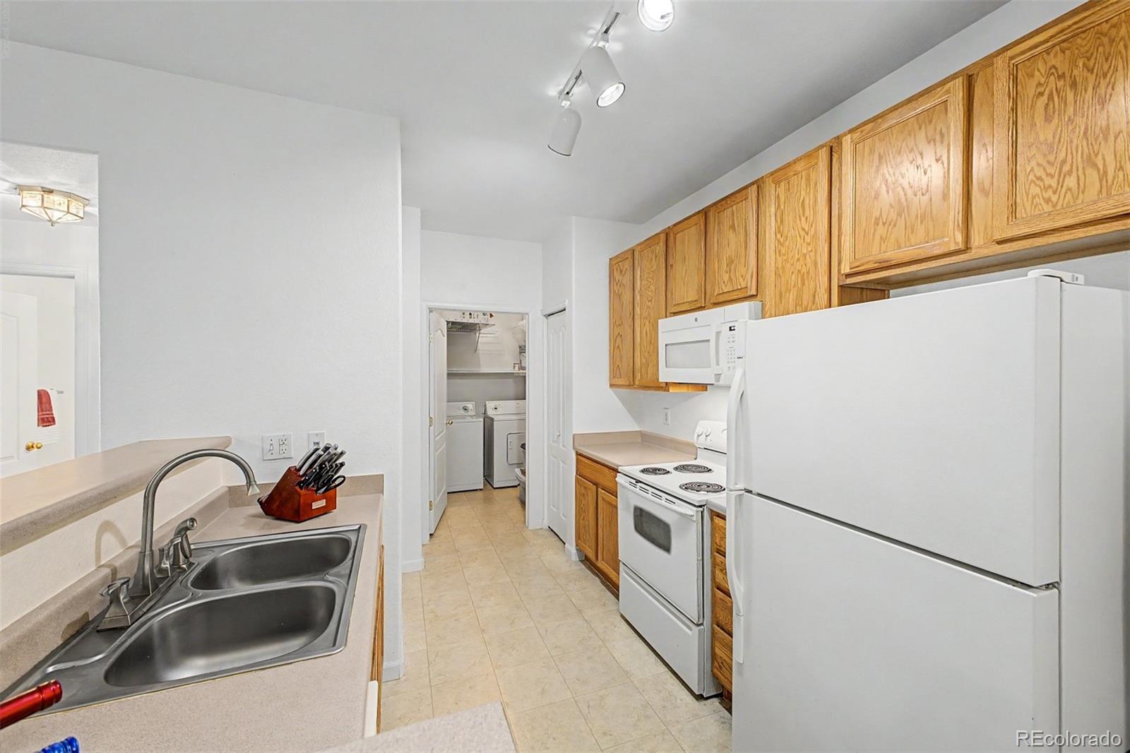 MLS Image #11 for 10350 w 55th lane,arvada, Colorado