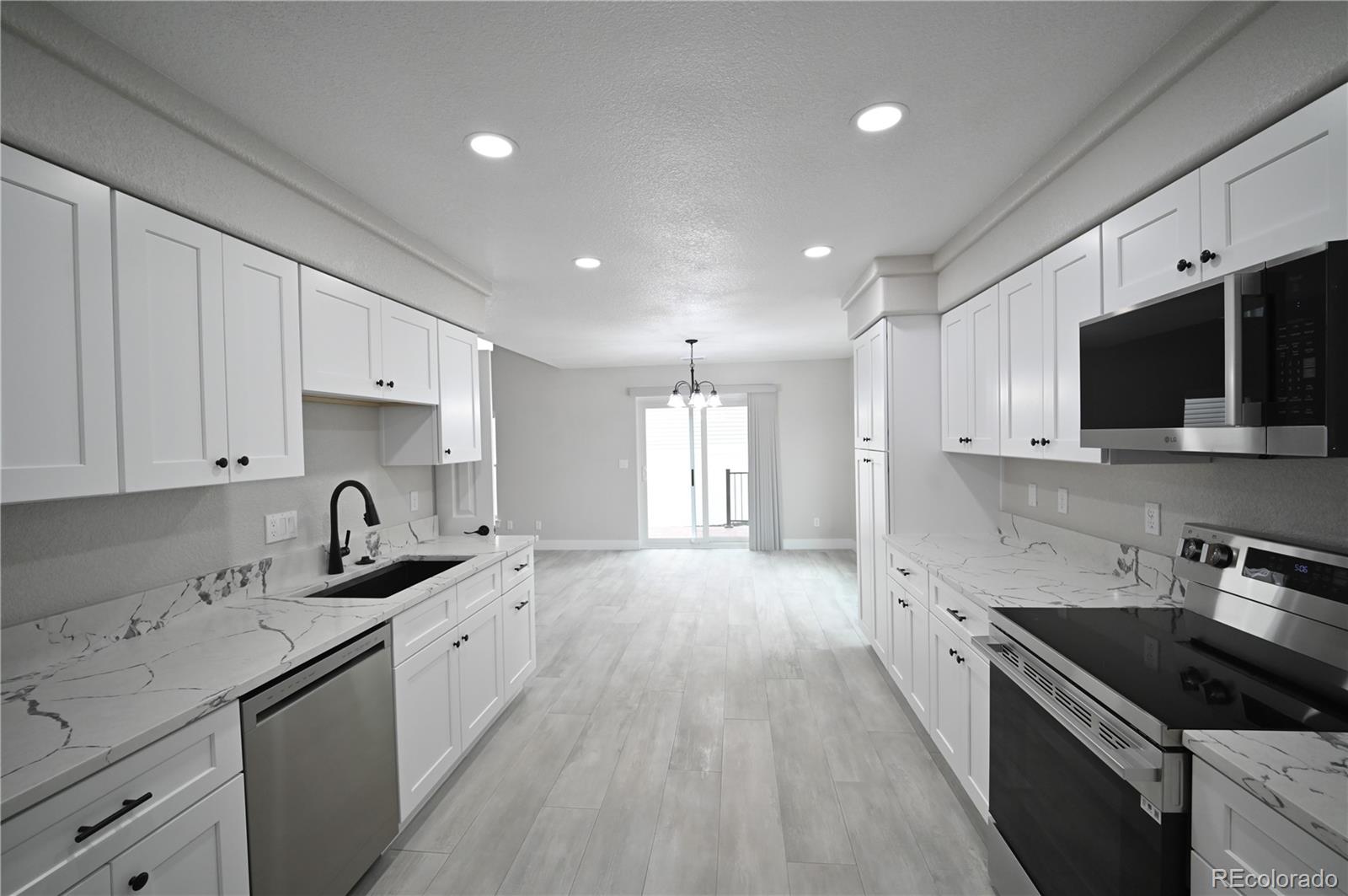MLS Image #4 for 19834 e 49th place,denver, Colorado
