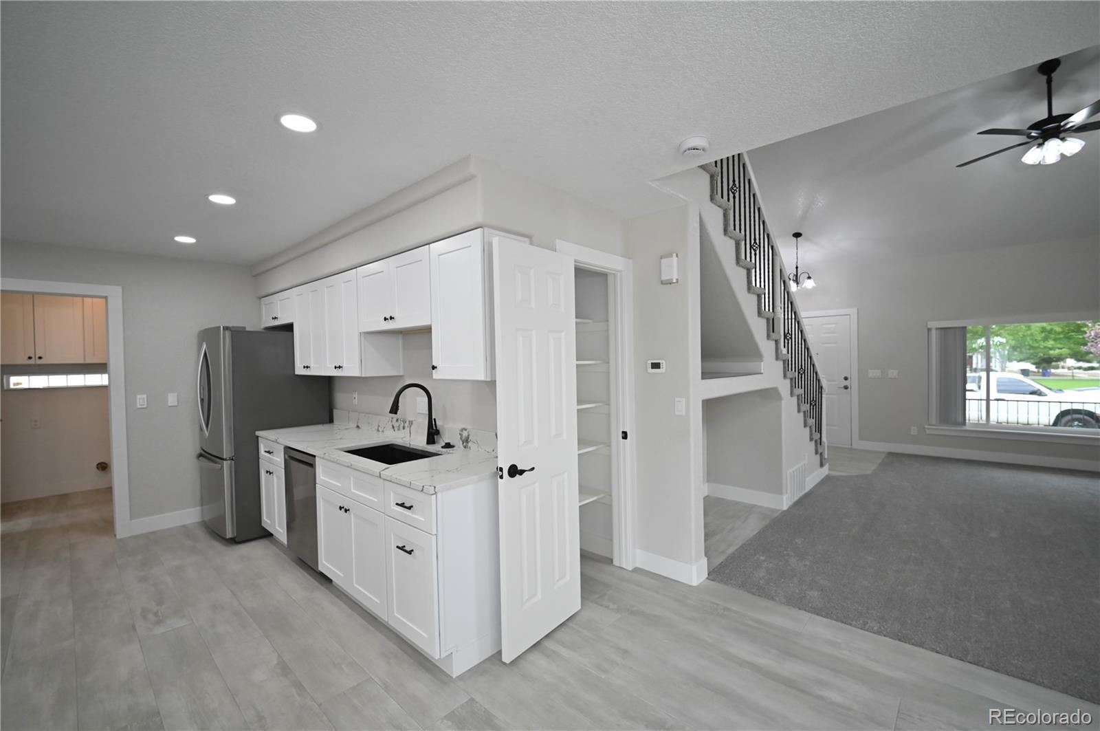 MLS Image #5 for 19834 e 49th place,denver, Colorado