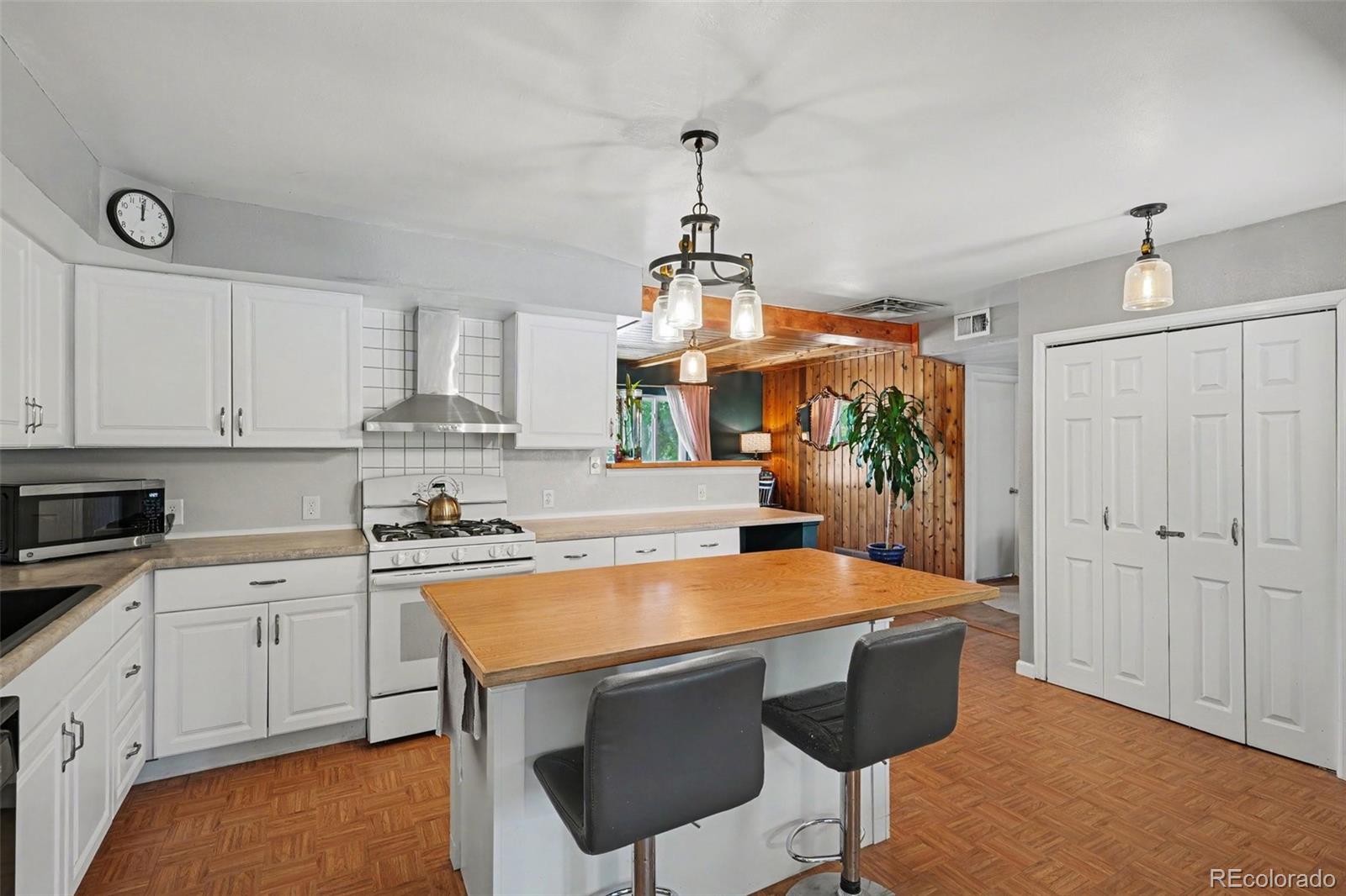 MLS Image #4 for 1830 s stuart street,denver, Colorado