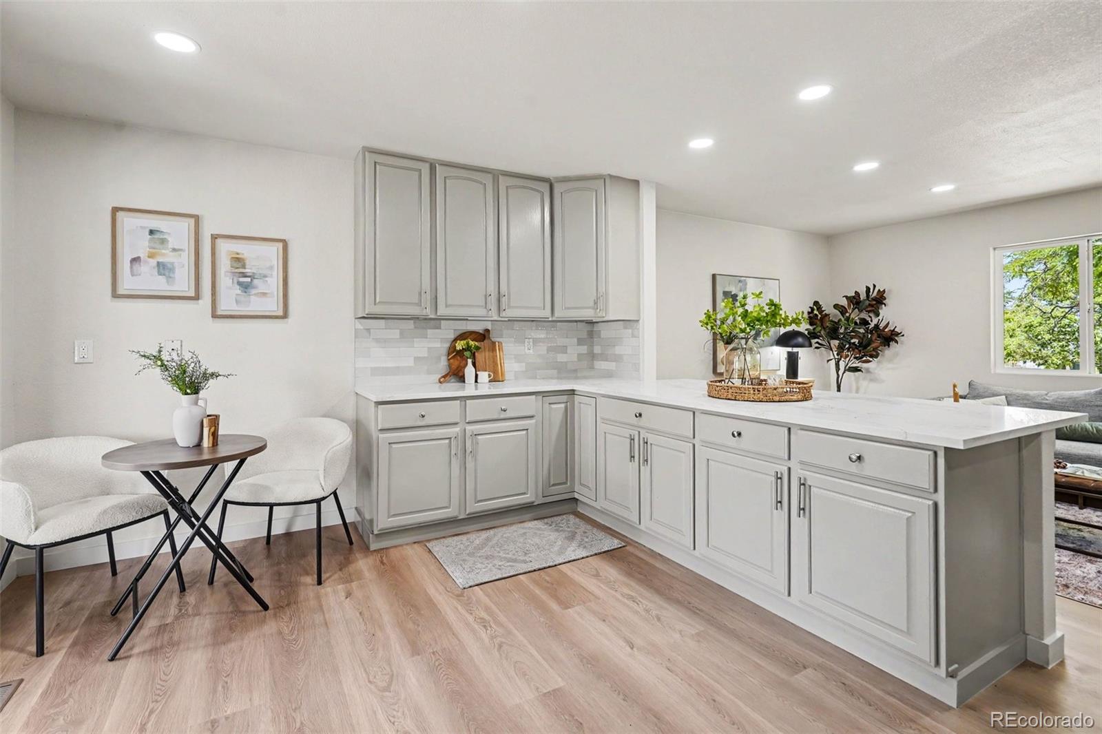 MLS Image #3 for 1174  olathe street,aurora, Colorado