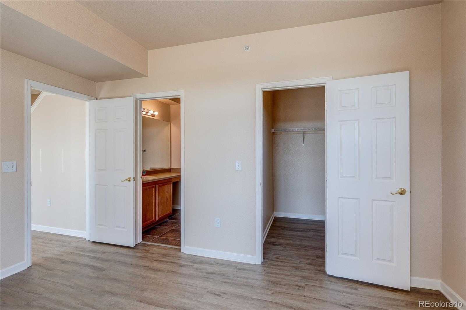 MLS Image #25 for 7440 s blackhawk street,englewood, Colorado