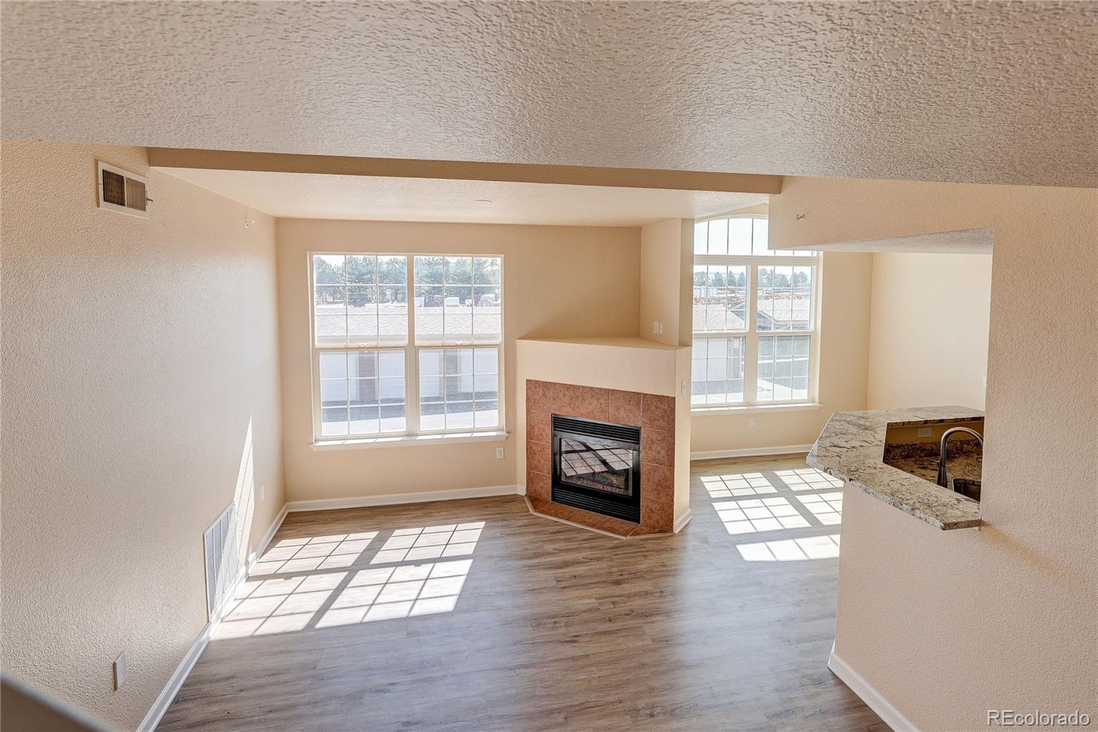 MLS Image #7 for 7440 s blackhawk street,englewood, Colorado