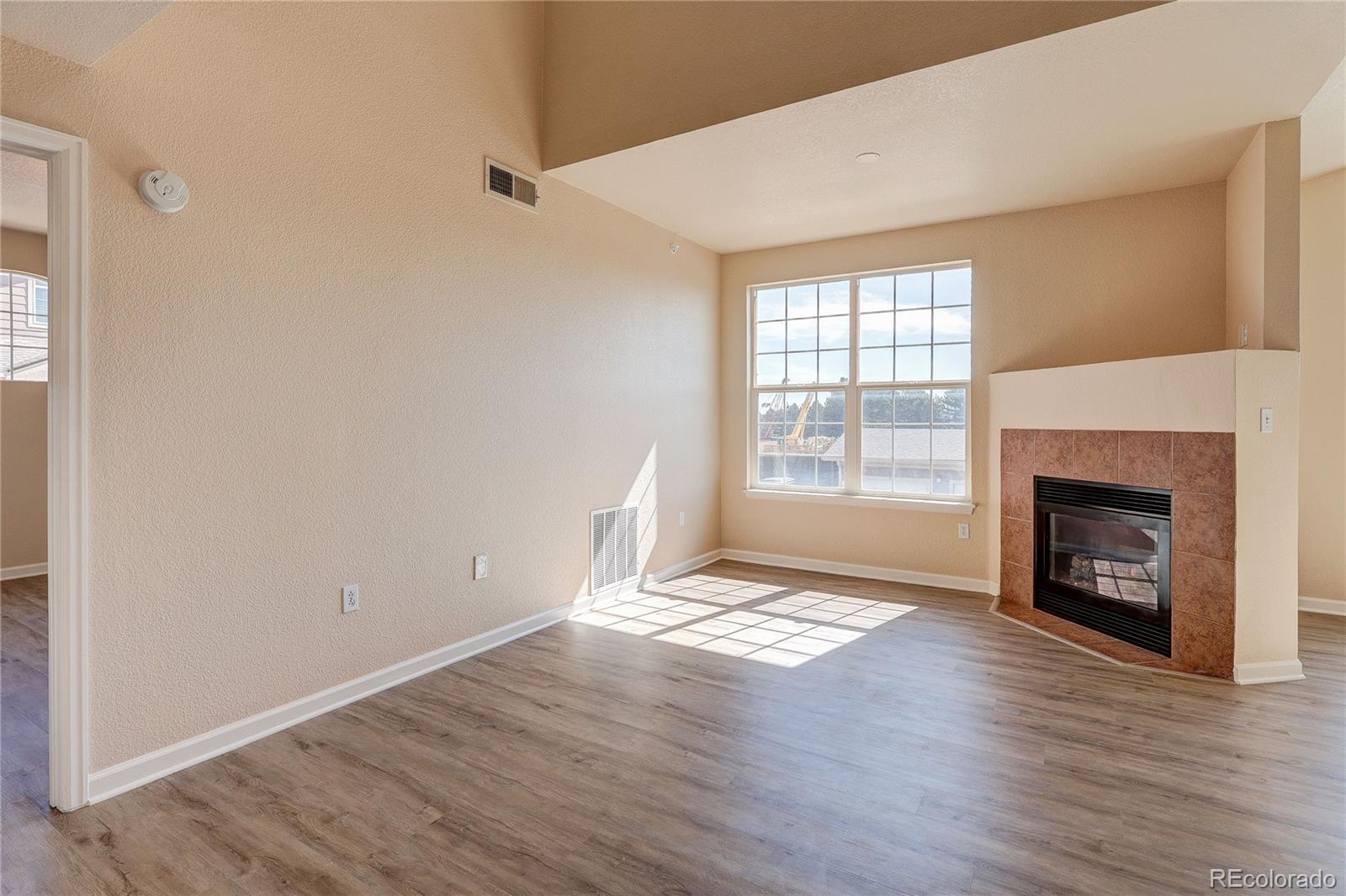 MLS Image #9 for 7440 s blackhawk street,englewood, Colorado