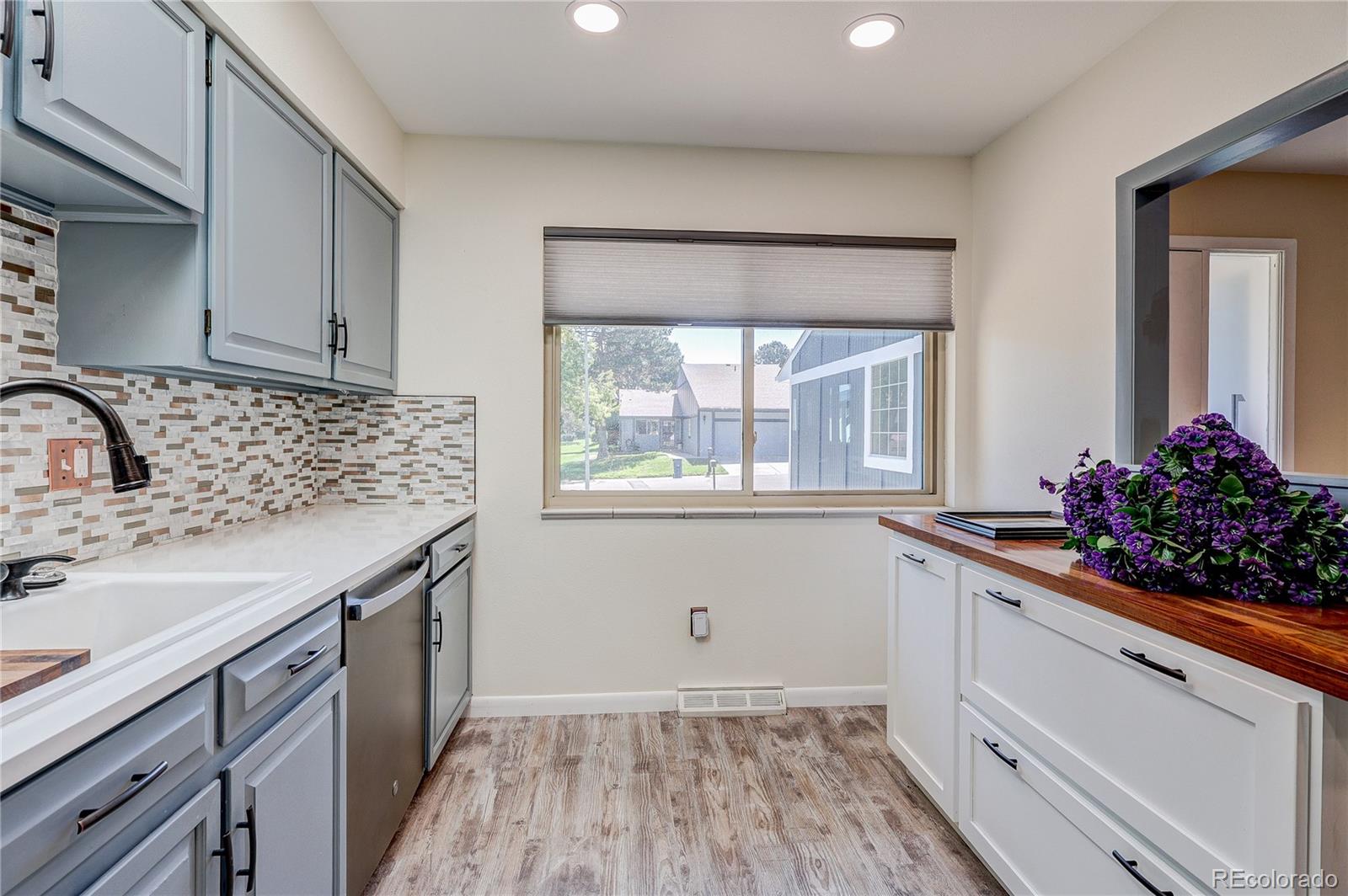 MLS Image #16 for 103 s vance court,denver, Colorado
