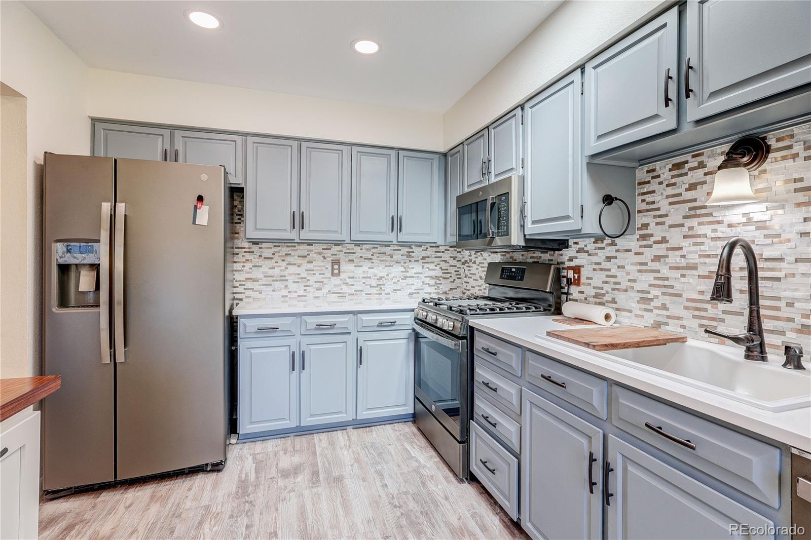 MLS Image #17 for 103 s vance court,denver, Colorado