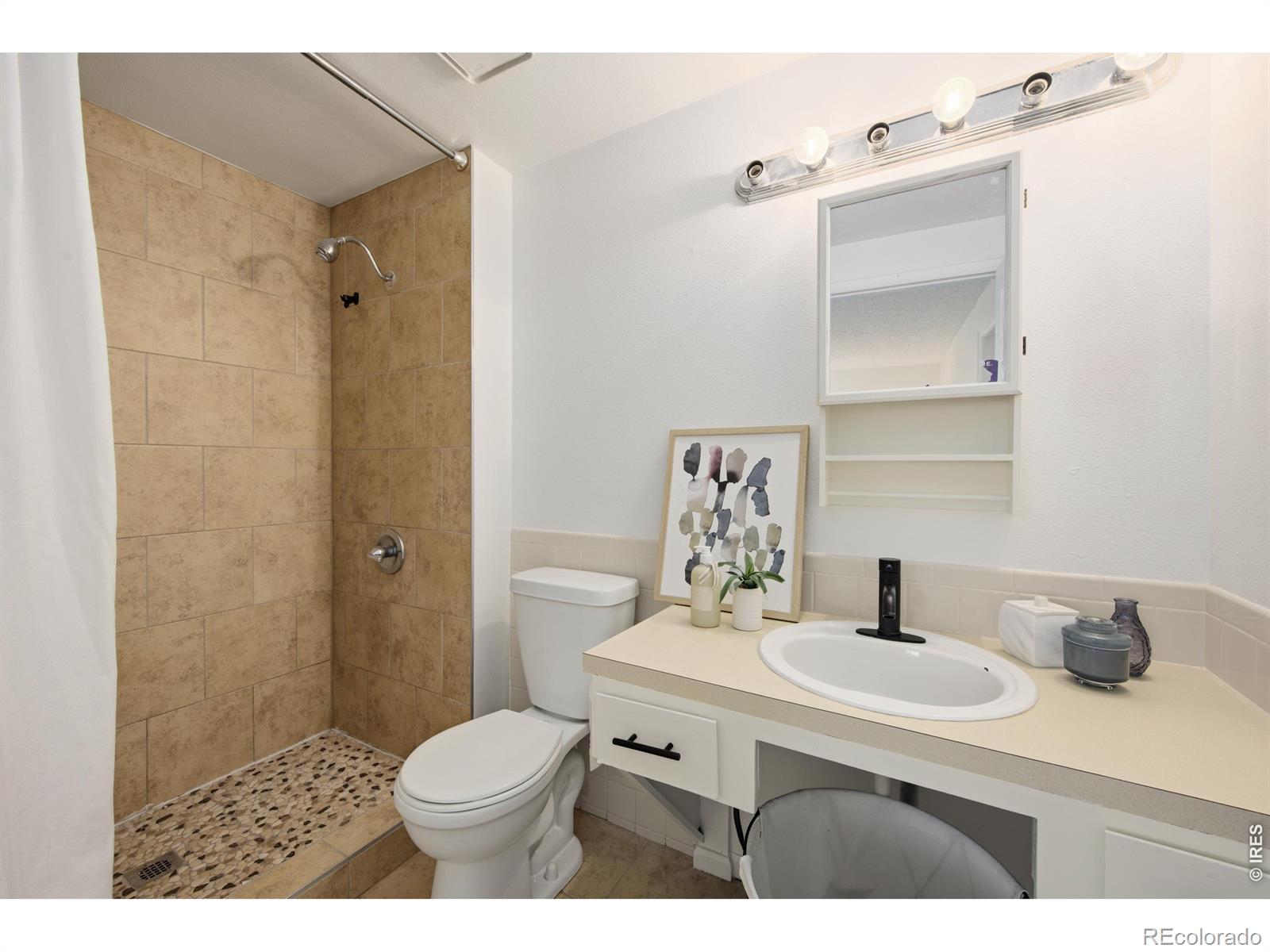 MLS Image #12 for 278 e 42nd street,loveland, Colorado