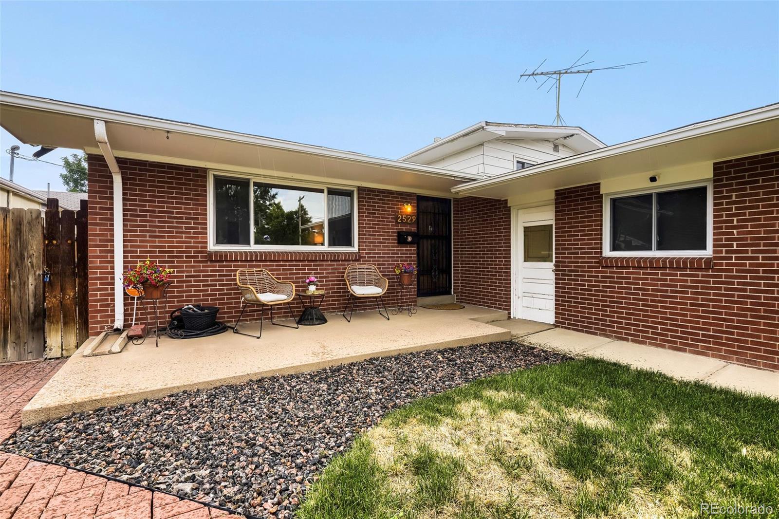 MLS Image #10 for 2529 w mosier place,denver, Colorado