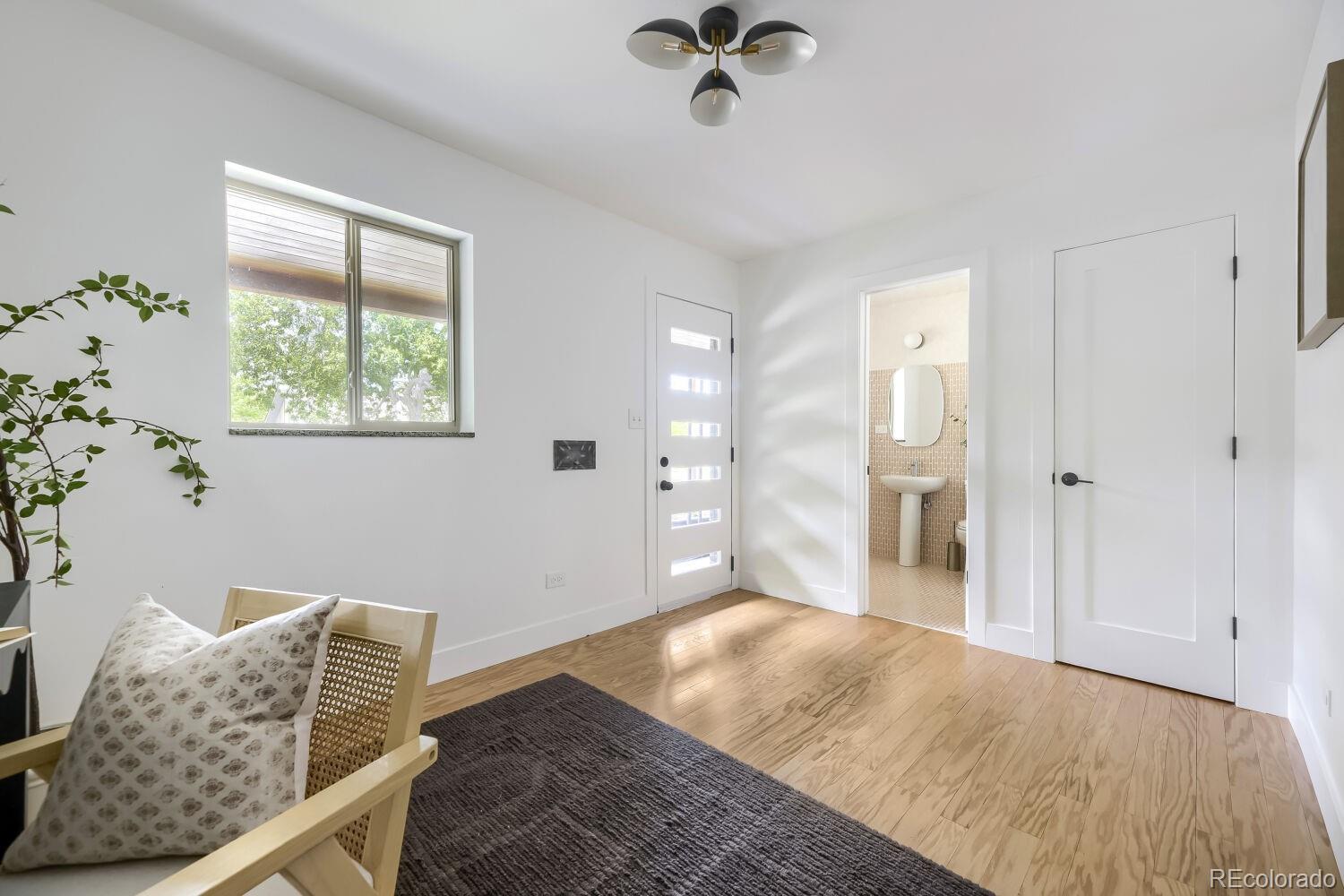 MLS Image #11 for 1330  olive street,denver, Colorado