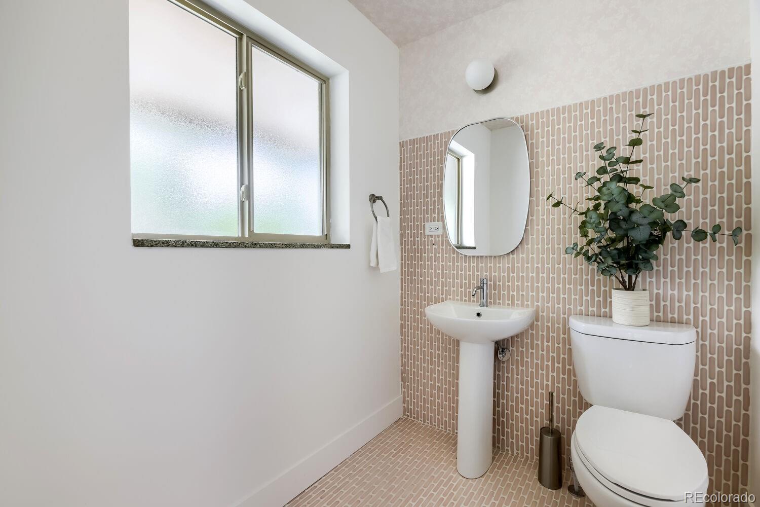 MLS Image #13 for 1330  olive street,denver, Colorado