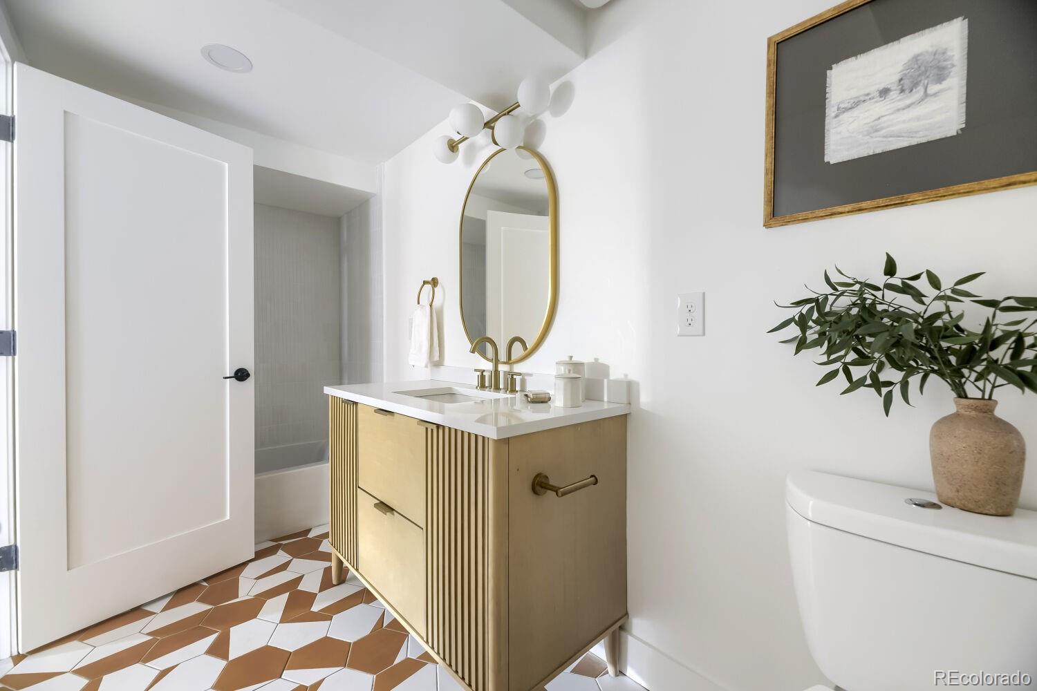 MLS Image #22 for 1330  olive street,denver, Colorado