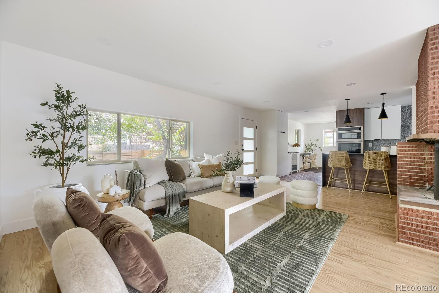 MLS Image #4 for 1330  olive street,denver, Colorado
