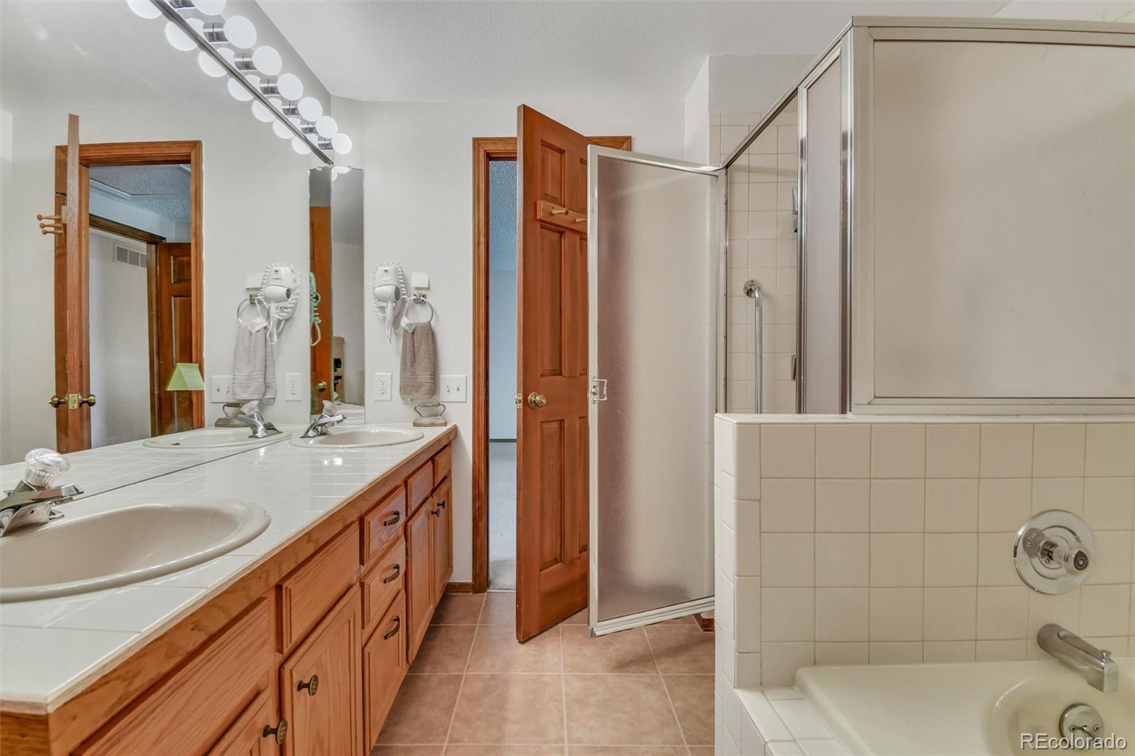 MLS Image #18 for 3031 w long court,littleton, Colorado
