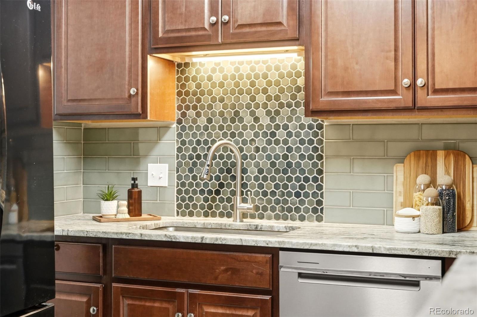 MLS Image #13 for 3295 s ammons street,denver, Colorado
