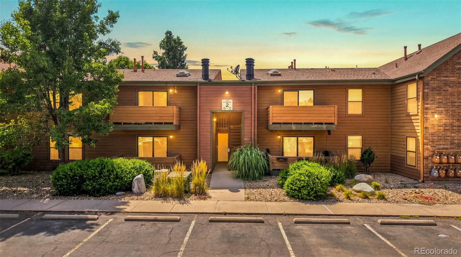 MLS Image #37 for 3295 s ammons street,denver, Colorado