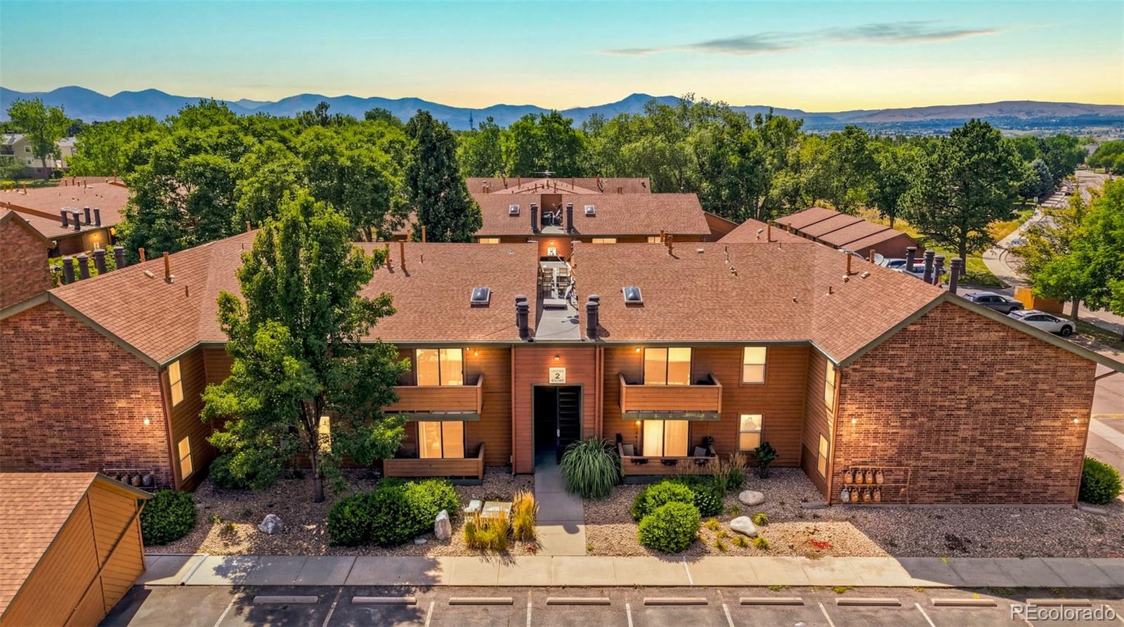 MLS Image #38 for 3295 s ammons street,denver, Colorado
