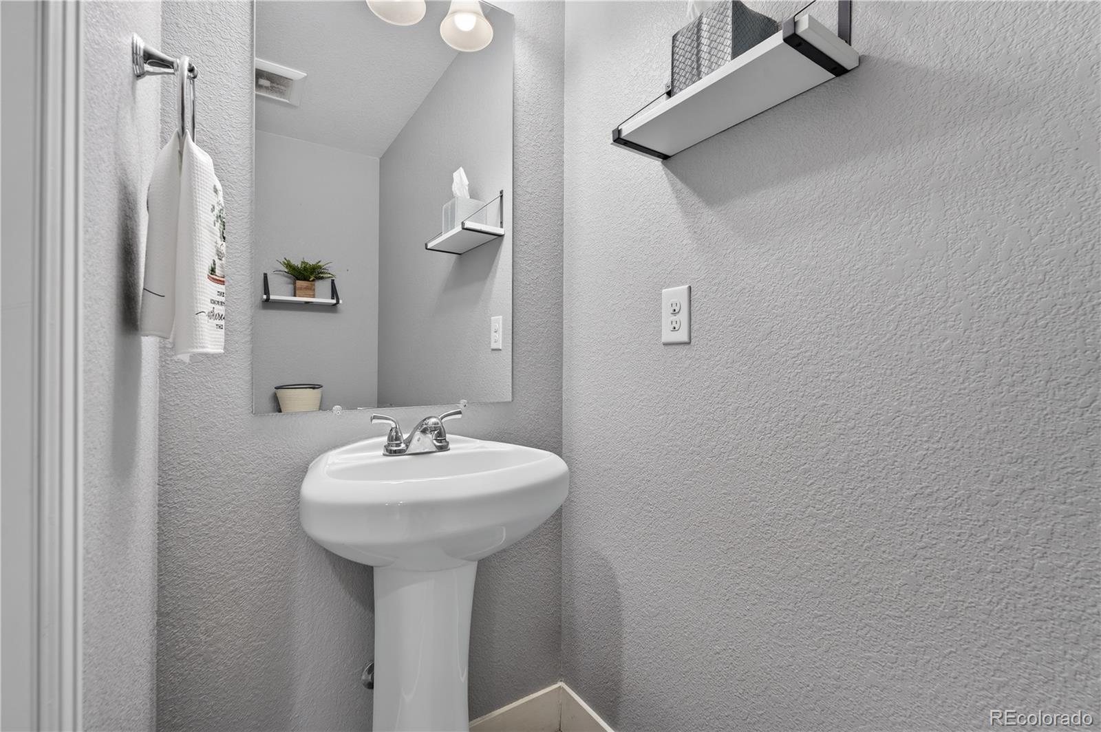 MLS Image #13 for 10718  wheeling drive,commerce city, Colorado