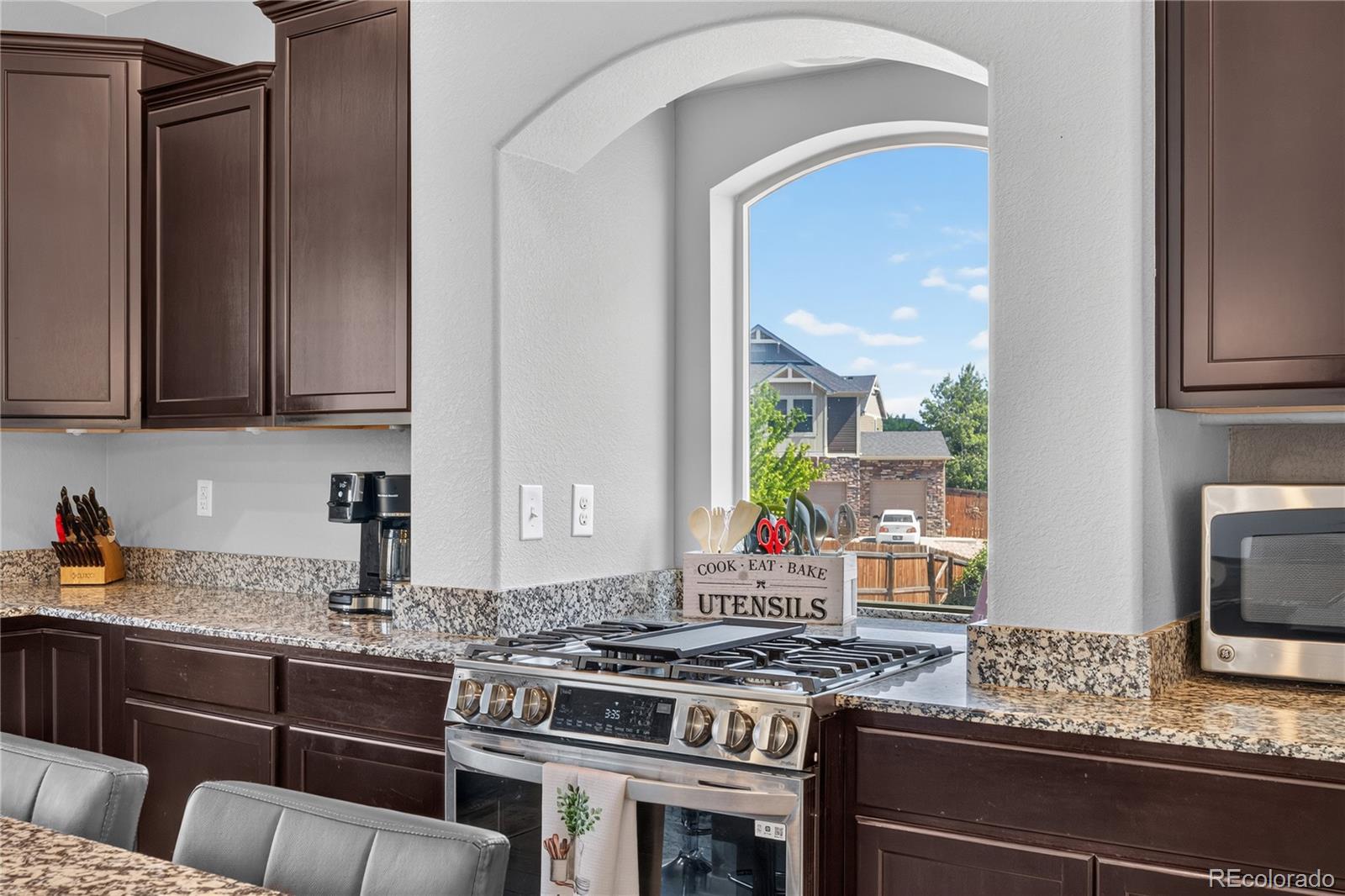 MLS Image #9 for 10718  wheeling drive,commerce city, Colorado