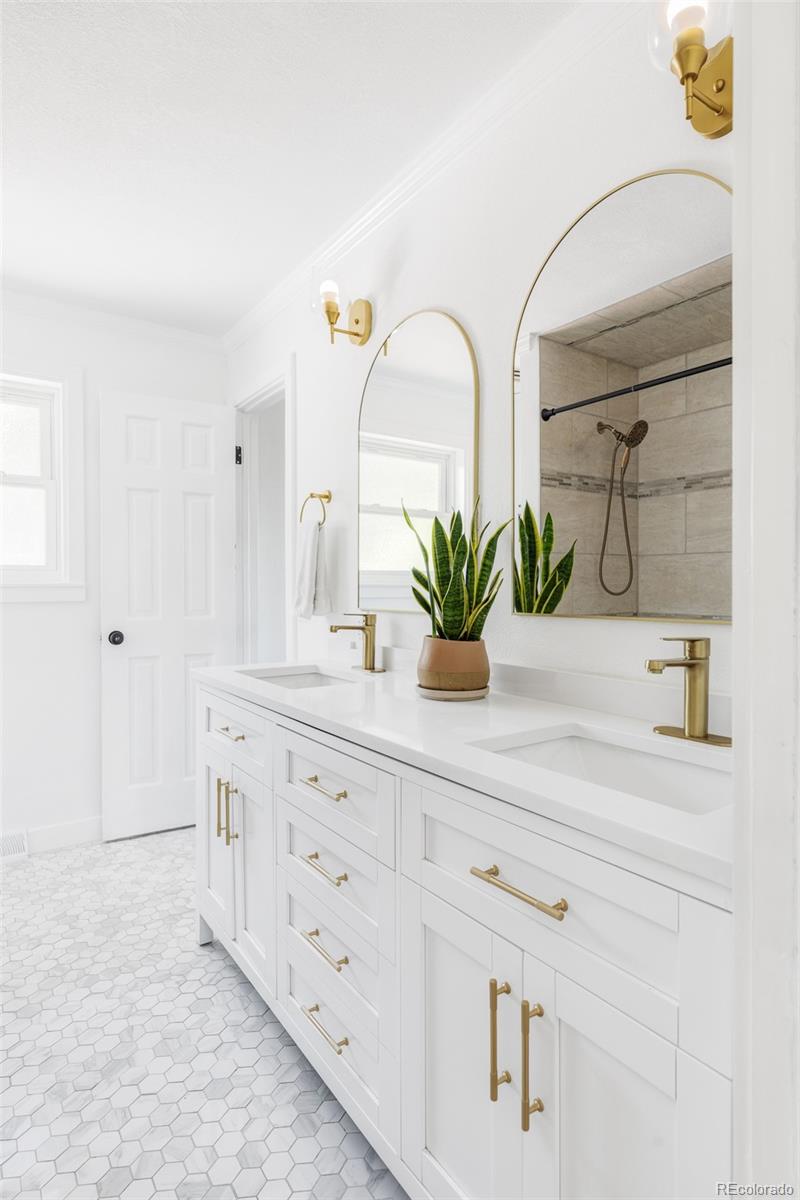 MLS Image #15 for 7018 s valentia street,centennial, Colorado