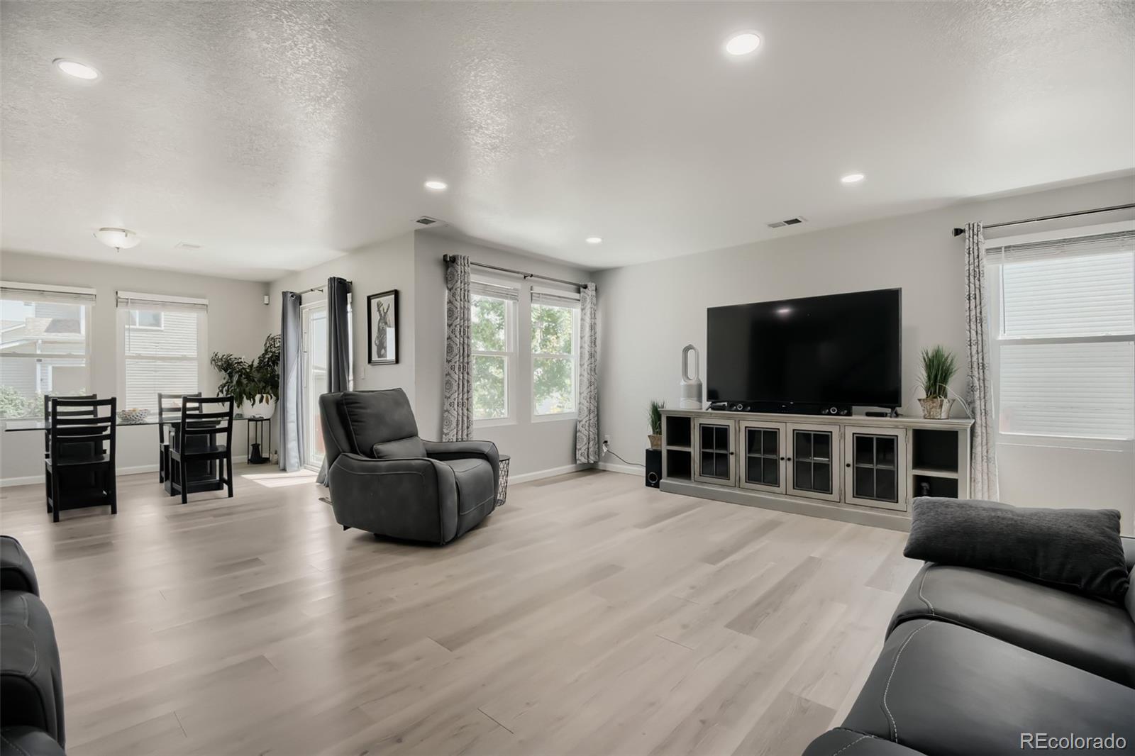 MLS Image #6 for 7850  patricia drive,denver, Colorado
