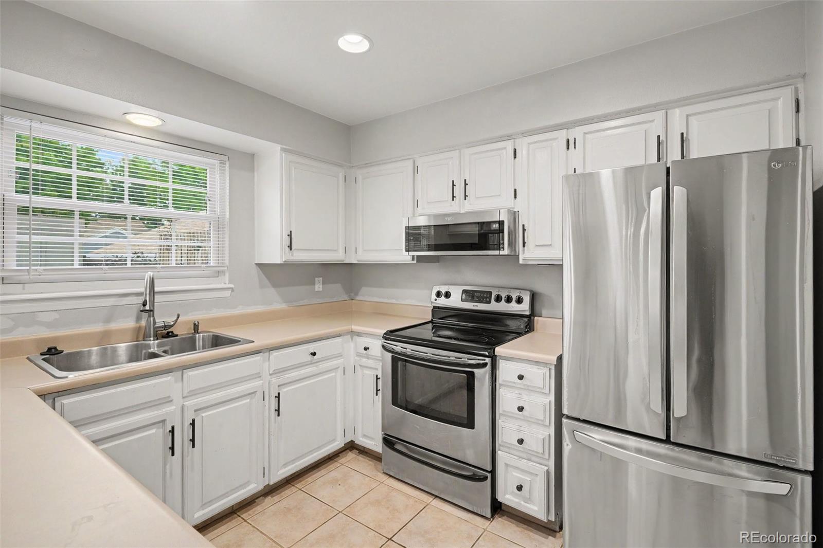 MLS Image #4 for 8601 e yale avenue b,denver, Colorado