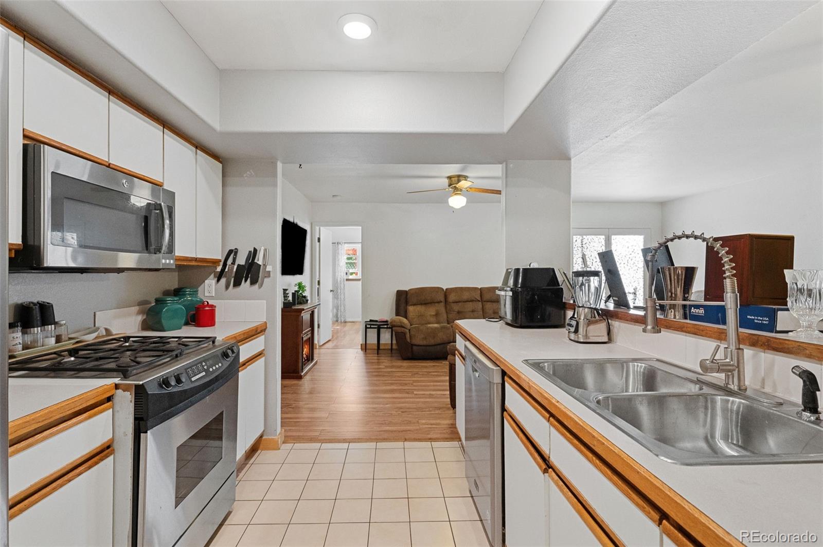 MLS Image #11 for 216  2nd street,mead, Colorado