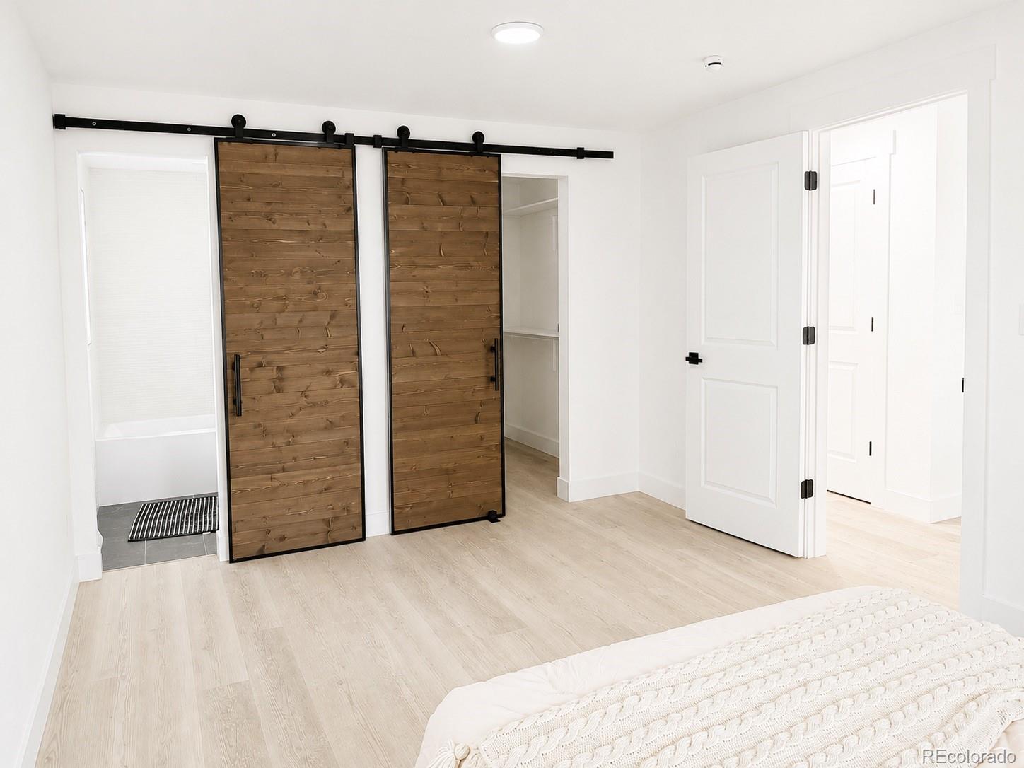 MLS Image #15 for 960 e 9th avenue,broomfield, Colorado